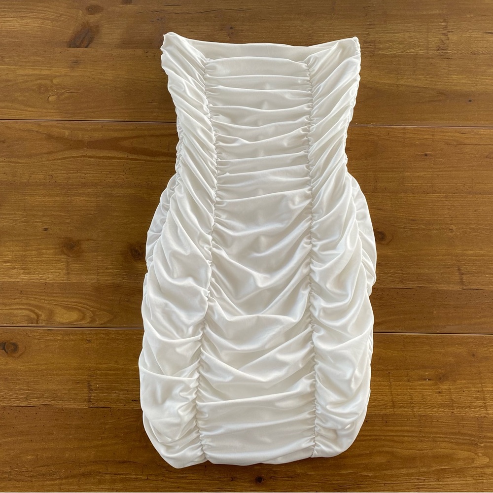 NWOT SHEIN White Strapless Scrunch Sexy Dress